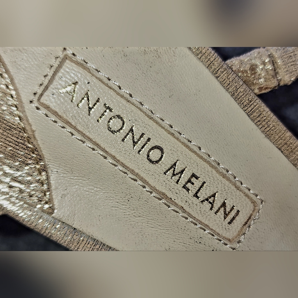 Antonio Melani Gold sandals women's sz 8 - Picture 6 of 15